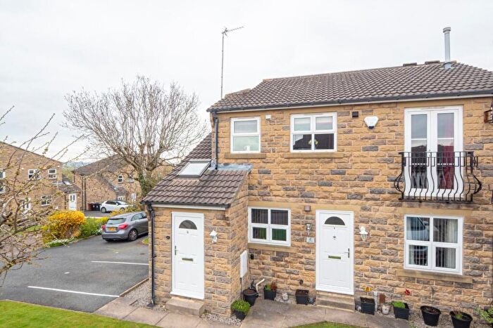 2 Bedroom Apartment For Sale In Queens Drive, Off Cemetery Road, Pudsey, LS28