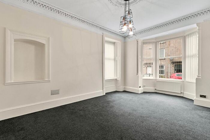 2 Bedroom Flat To Rent In Bonhill Road, Dumbarton, West Dunbartonshire, G82