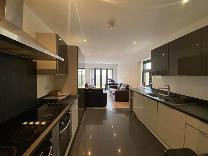 7 Bedroom House To Rent In Cyprian House, Monthermer Road, CF24