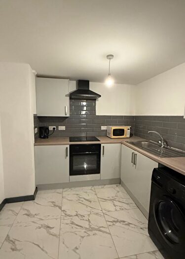 Studio To Rent In Roscoe Street, Oldham, OL1