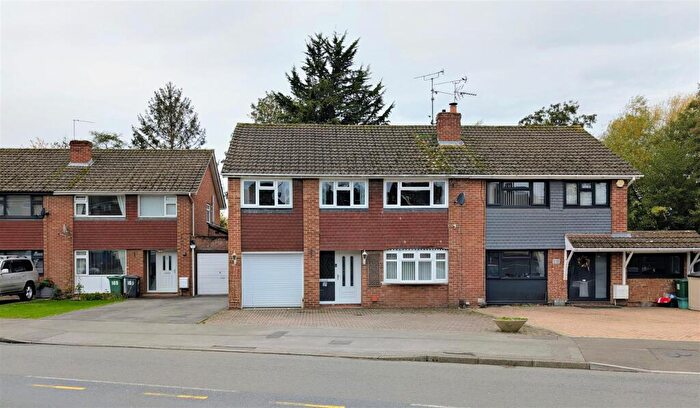 5 Bedroom Semi Detached House For Sale In Bodiam Avenue, Tuffley, Gloucester, GL4