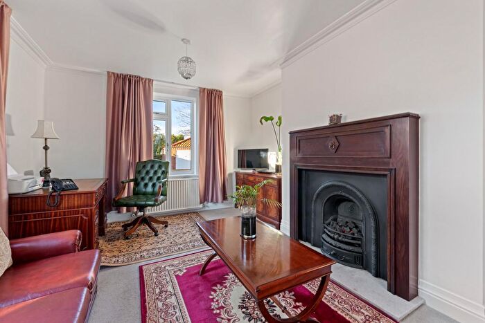 4 Bedroom Detached House For Sale In New Road, Sutton Bridge, Spalding, Cambs, PE12
