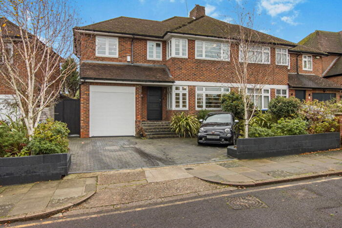 4 Bedroom Semi Detached House For Sale In South Lodge Crescent, EN2