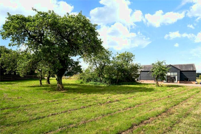 3 Bedroom Detached House For Sale In Lee Road, Princes Risborough, HP27