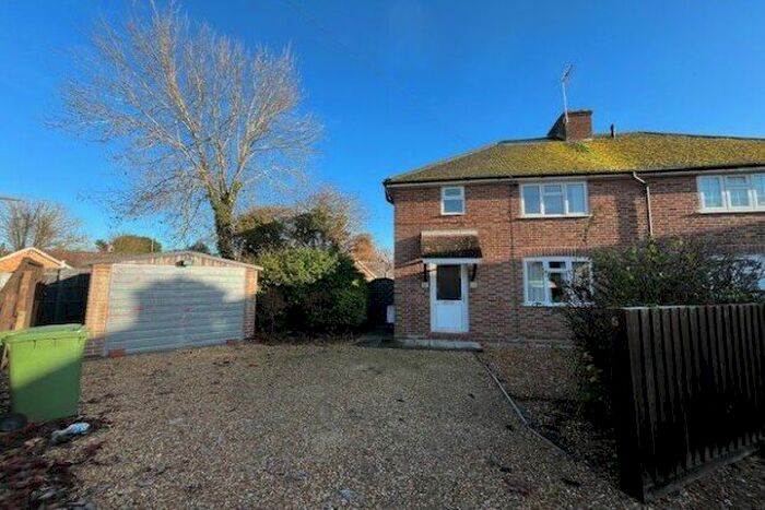 3 Bedroom Property To Rent In Manor Close, Cambridge, CB22