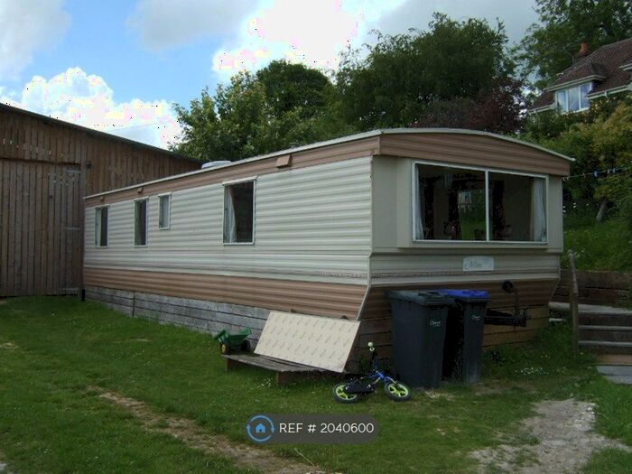 3 Bedroom Park Home To Rent In Tytherley Road, Salisbury, SP5