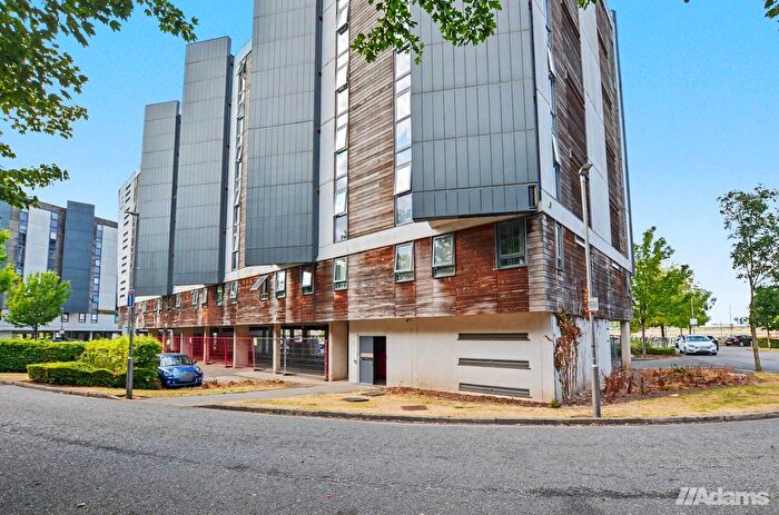 2 Bedroom Flat For Sale In The Decks, Runcorn, WA7