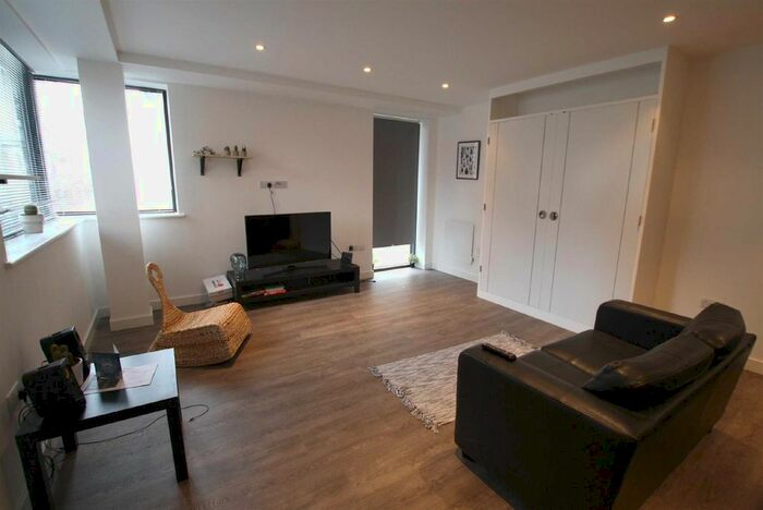 1 Bedroom Flat To Rent In Advent Way, Manchester, M4