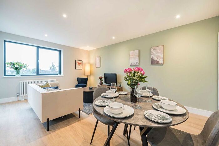 1 Bedroom Flat For Sale In Elm Grove, Wimbledon, SW19