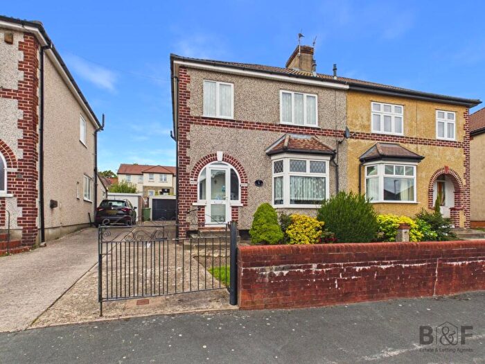 3 Bedroom Semi-Detached House For Sale In Charnell Road, Staple Hill, Bristol, BS16