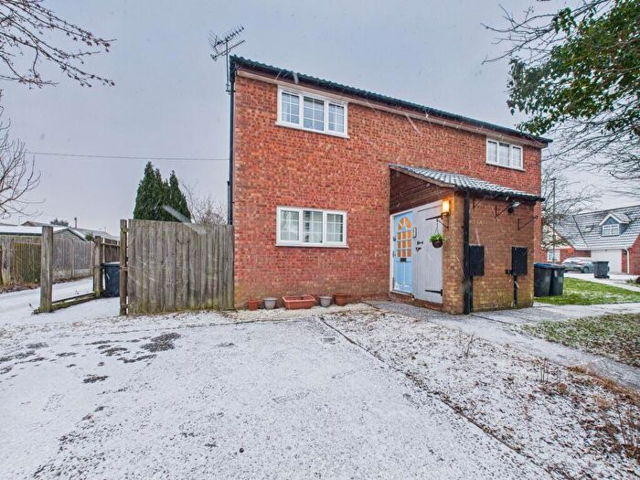 1 Bedroom Maisonette For Sale In Sycamore Close, Burbage, LE10