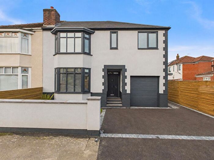 4 Bedroom Semi Detached House For Sale In Downing Road, Sheffield, S8