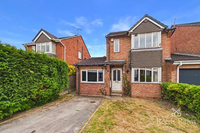 3 Bedroom Link Detached House For Sale In St. Johns Court, Sunnyside, Rotherham, South Yorkshire, S66