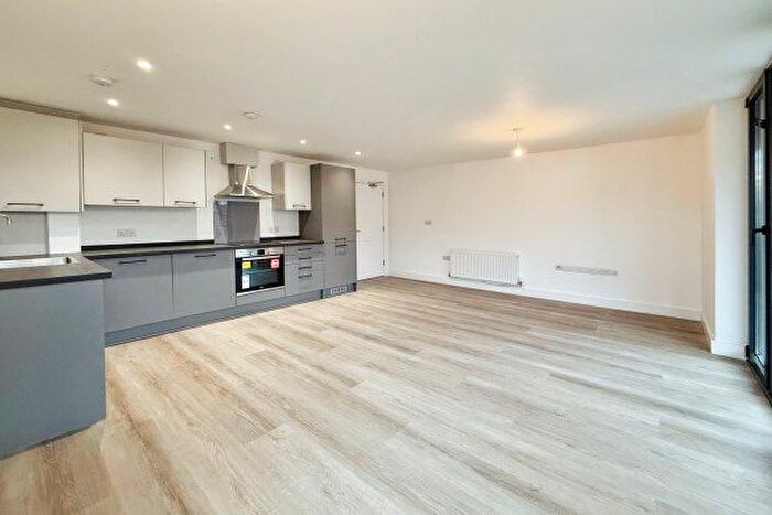 1 Bedroom Flat To Rent In Farnborough Road, Farnborough, GU14