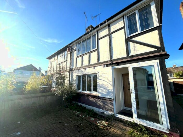 3 Bedroom Semi-Detached House To Rent In Beechmont Gardens, Southend-On-Sea, Essex, SS2