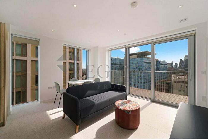 2 Bedroom Apartment To Rent In Jacquard Point, Tapestry Way, E1