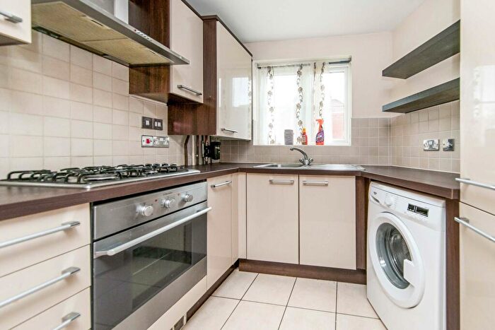 2 Bedroom Apartment To Rent In Sinclair Drive, Ipswich, IP2