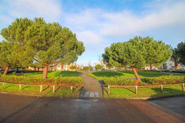 3 Bedroom End Of Terrace House For Sale In Parish Way, Harlow, CM20