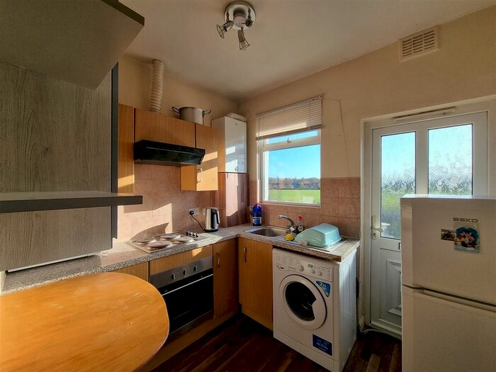 2 Bedroom Flat To Rent In Boundary Road, Wood Green, London N22