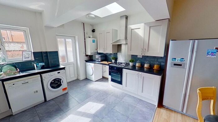 1 Bedroom Property To Rent In Castle Boulevard, Nottingham, Nottinghamshire, NG7