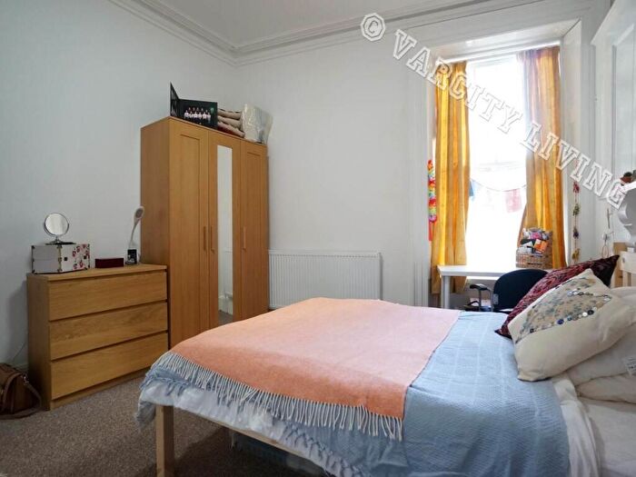 3 Bedroom Apartment To Rent In Menai View Terrace, Bangor, LL57