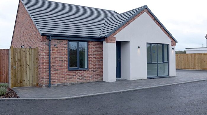 3 Bedroom Detached Bungalow For Sale In Wellow Road, Ollerton, Newark, NG22