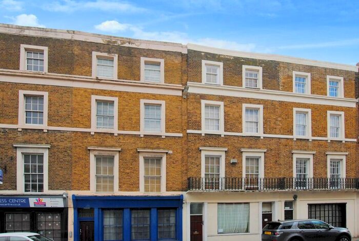 1 Bedroom Flat For Sale In Harmer Street, Gravesend, Kent, DA12