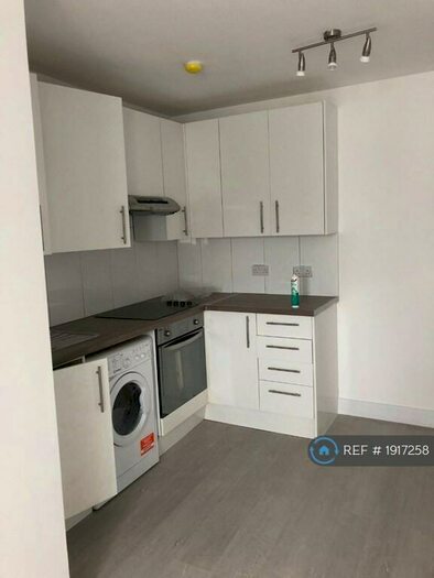 1 Bedroom Flat To Rent In Audley Road Garden, London, NW4