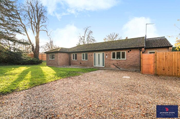 4 Bedroom Bungalow For Sale In Wilbraham Road, Six Mile Bottom, Newmarket, Suffolk, CB8