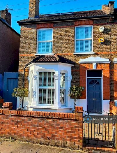 4 Bedroom Terraced House To Rent In Glenfarg Road, London, SE6