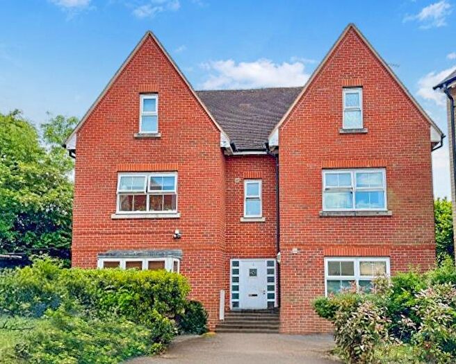 6 Bedroom Detached House For Sale In Cavell Court, Bishop's Stortford, CM23