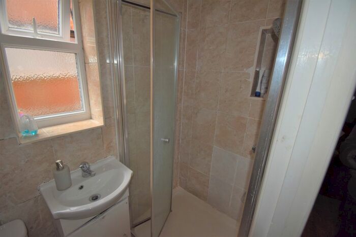 2 Bedroom Flat For Sale In Gordon Road, Harrow, HA3