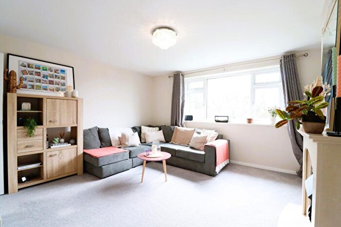 2 Bedroom Flat To Rent In Claerwen Drive, Cardiff, CF23