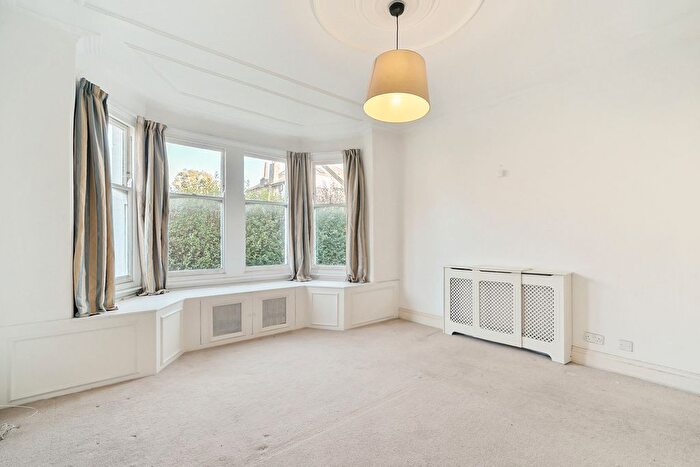 1 Bedroom Flat For Sale In Prebend Gardens, London, W6