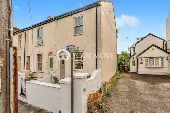 3 Bedroom End Of Terrace House To Rent In Franklin Road, Gillingham, Kent, ME7