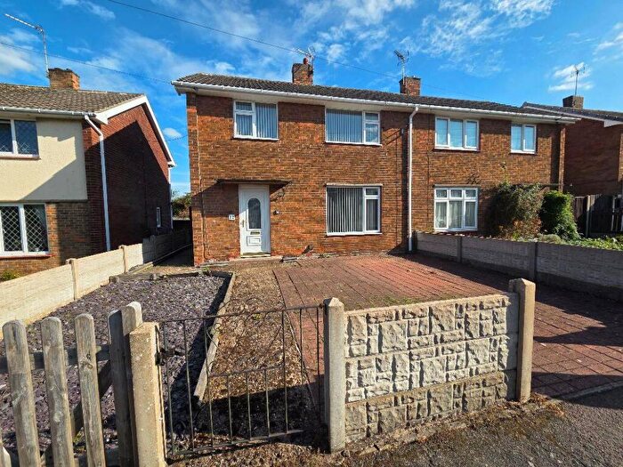 3 Bedroom Semi-Detached House For Sale In Thoresby Road, Rainworth, Mansfield, NG21