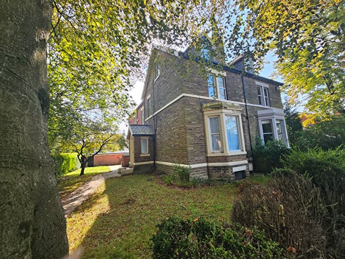 2 Bedroom Flat To Rent In Victoria Road, Preston, PR2