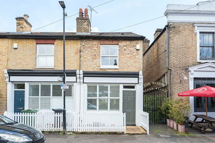 3 Bedroom House To Rent In Grosvenor Rise East, Walthamstow, E17
