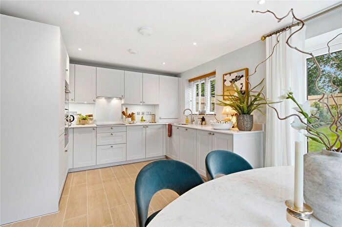 3 Bedroom Detached House For Sale In Alderhurst, Englefield Green, Egham, TW20