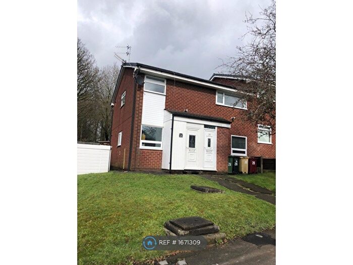 2 Bedroom Flat To Rent In Solent Drive, Bolton, BL3