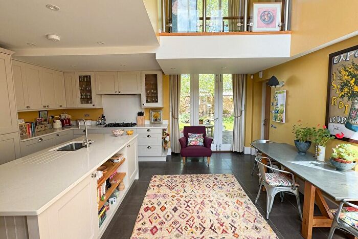 5 Bedroom Detached House For Sale In Hamilton Place, Melton Mowbray, LE13