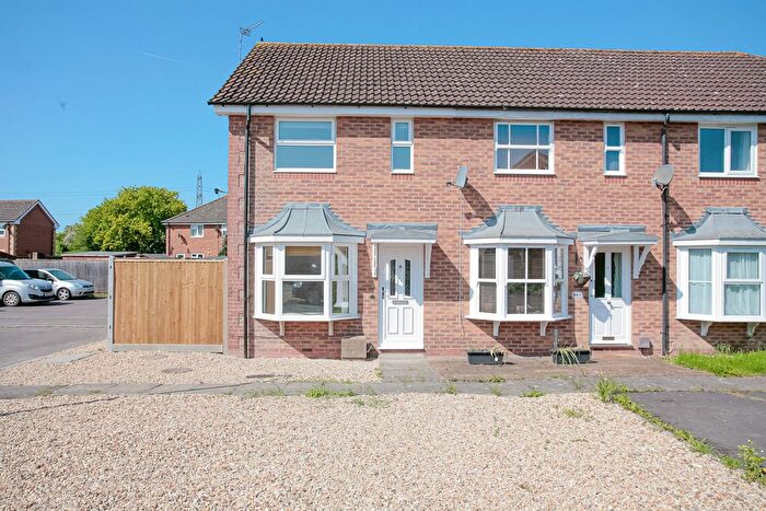 2 Bedroom End Terrace House For Sale In Itchen Court, Didcot, OX11
