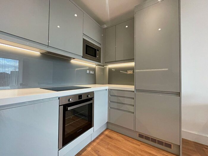 1 Bedroom Flat To Rent In West Gate House, Ealing, W5