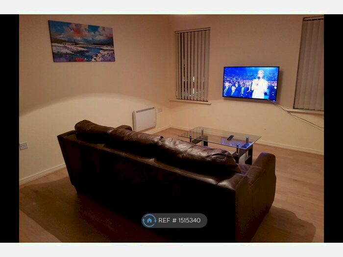 2 Bedroom Flat To Rent In Meresey Road, Runcorn, WA7
