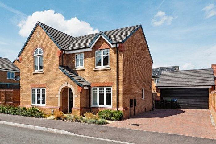 4 Bedroom Detached House To Rent In Griffon Drive, Nottingham, NG15