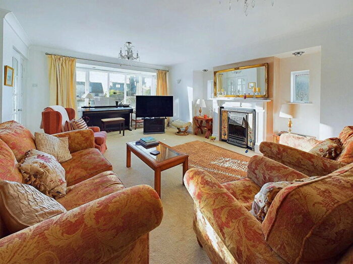 4 Bedroom Detached House For Sale In Old Fort Road, Shoreham By Sea, BN43