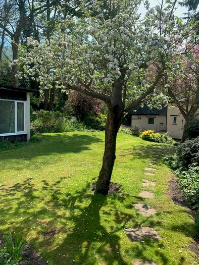 4 Bedroom Detached House To Rent In Grove Wharf House, Hempstead Road, Watford, WD17