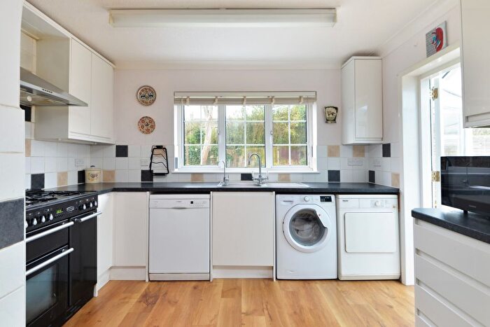 5 Bedroom Detached House For Sale In Harkness Drive, Canterbury, CT2