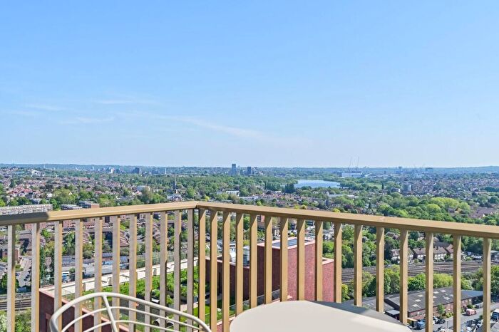 2 Bedroom Flat For Sale In Fulton & Fifth, Wembley, HA9