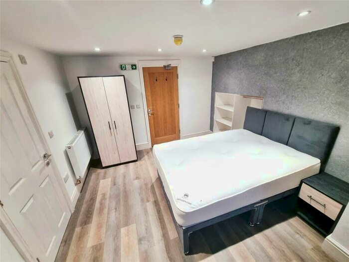 1 Bedroom Detached House To Rent In Spring Gardens Lane, Keighley, West Yorkshire, BD20